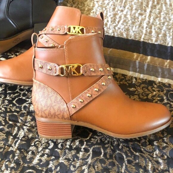 NEW Michael Kors Kincaid Leather Studded Ankle Boots Luggage Color Size 7.5 $295 - Picture 2 of 7